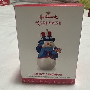2016 Hallmark Keepsake Patriotic Snowman Ornament in Red, White, and Blue